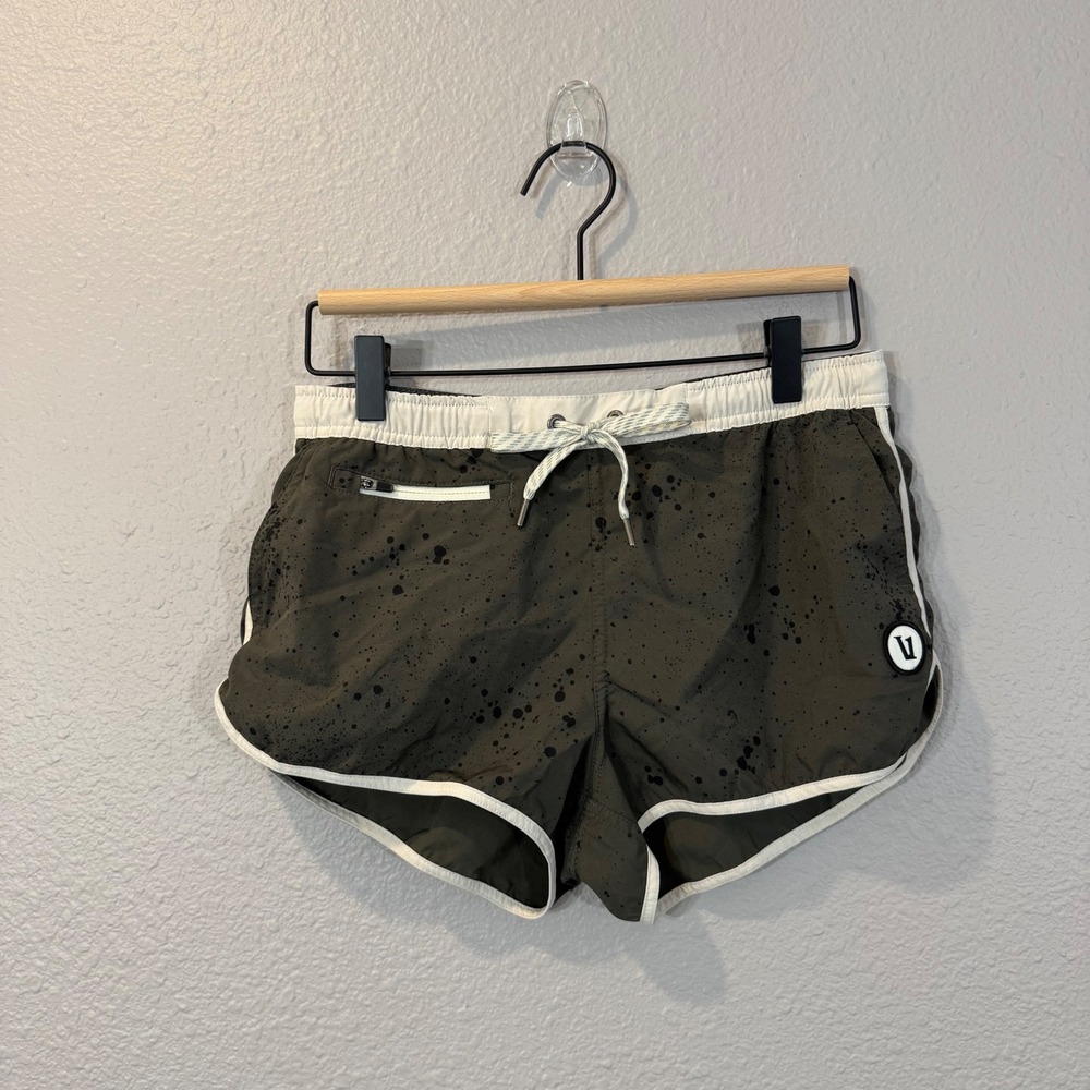 Vuori Tavi Women's Size Small Green Paint Splatter Print Board Shorts VW361